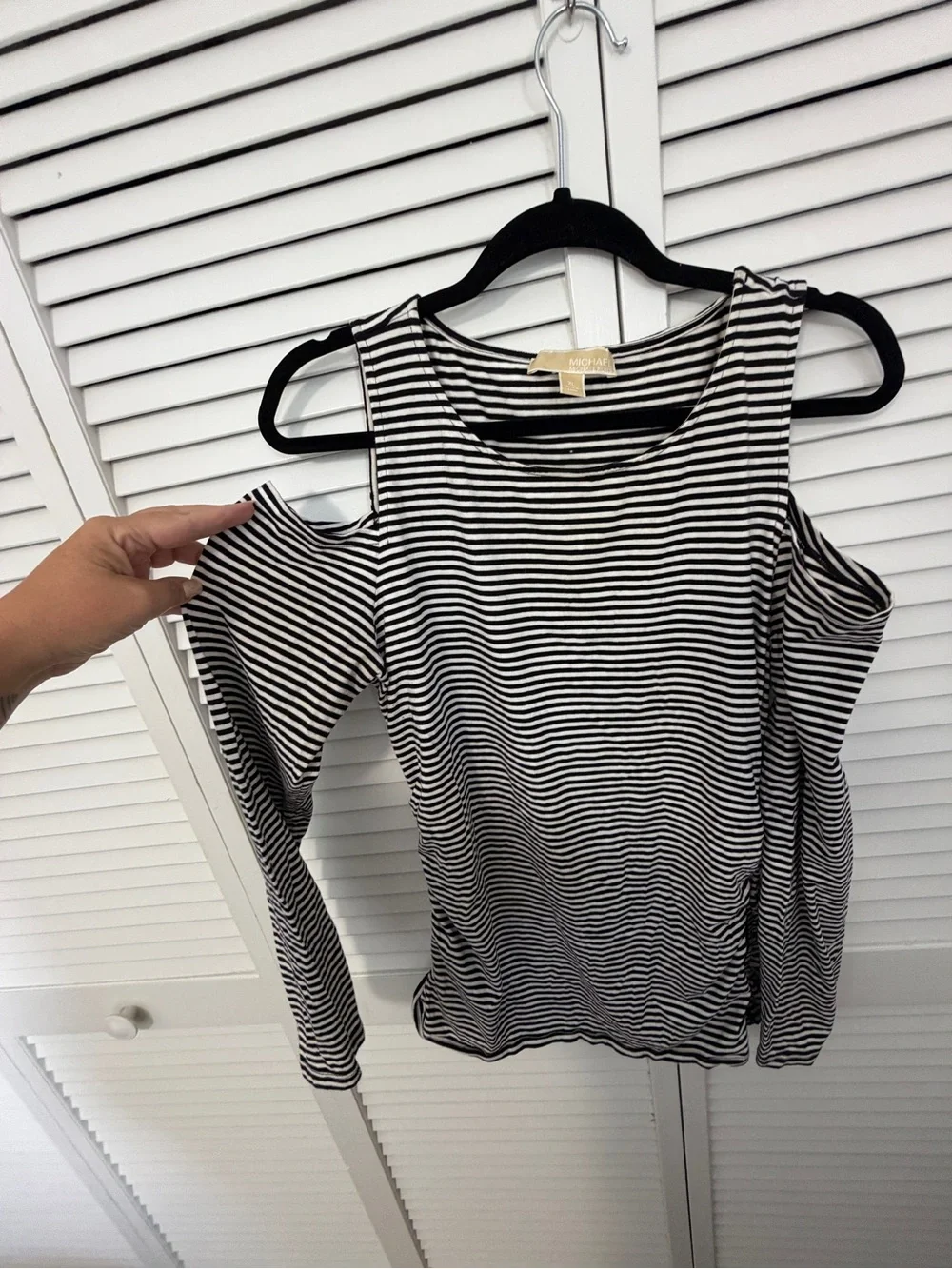 Michael Kors Black & White Striped Cold-Shoulder Tank Size XL